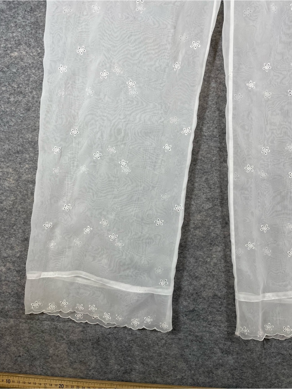 La Senza Sheer Mesh Lounge Pants White Embroidered Y2K Coquette Large Festival - Picture 4 of 16
